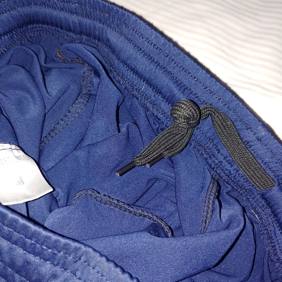 Real Essentials navy basketball shorts - Picture 4 of 5